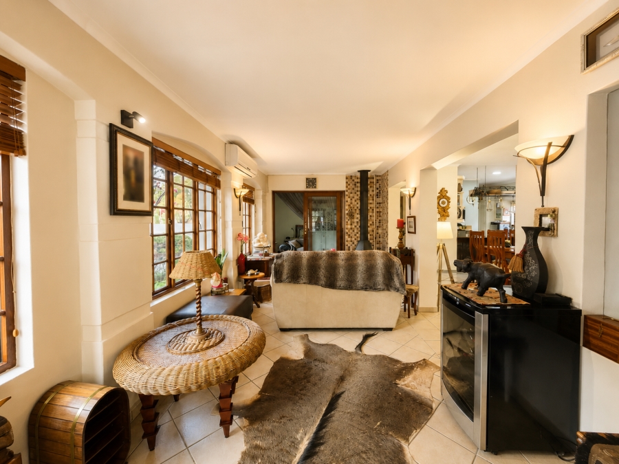 3 Bedroom Property for Sale in WestLake Country Safari Estate North West
